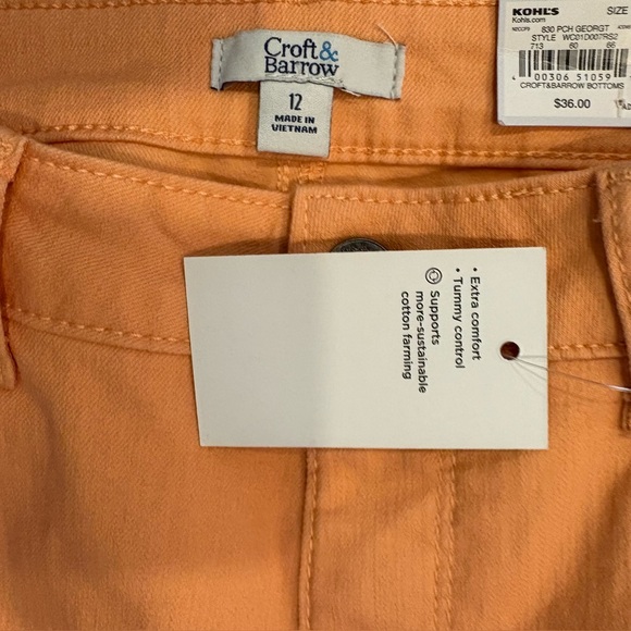 NWT Women’s Croft & Barrow Jean Capris Peach Color Size 12 Slimming - Picture 4 of 6